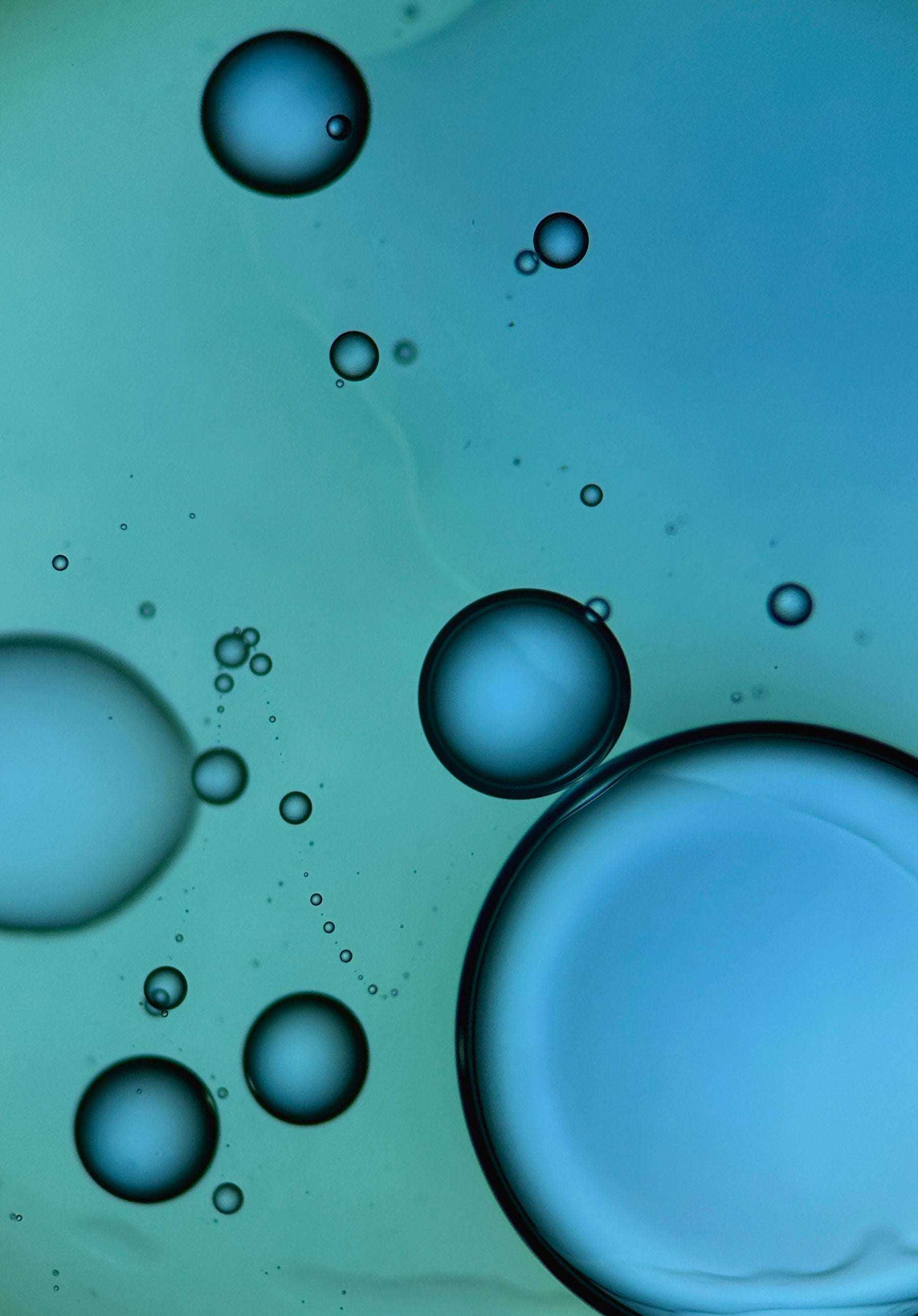 The Benefits of Hyaluronic Acid for Hydrated, Plump Skin