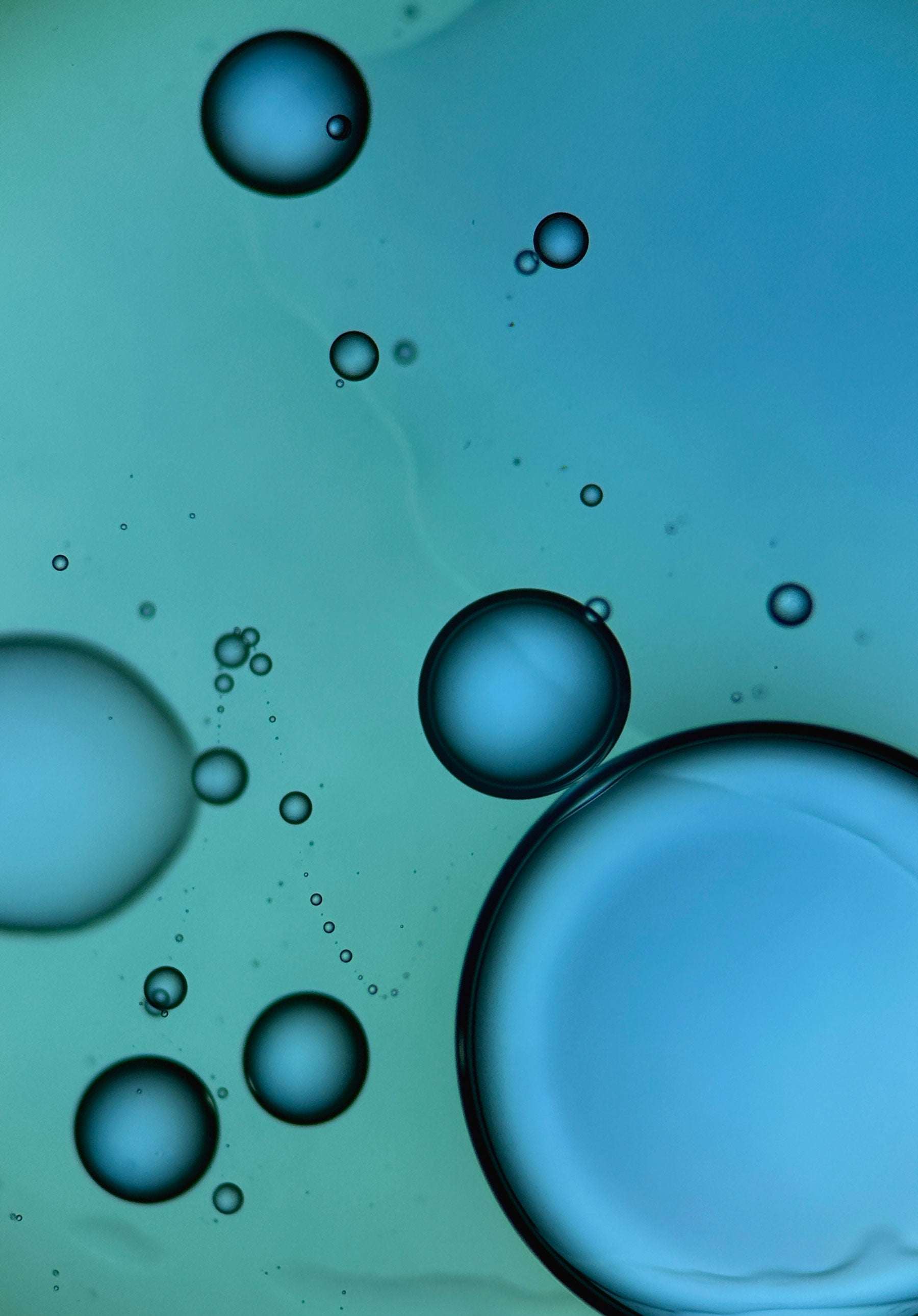 The Benefits of Hyaluronic Acid for Hydrated, Plump Skin
