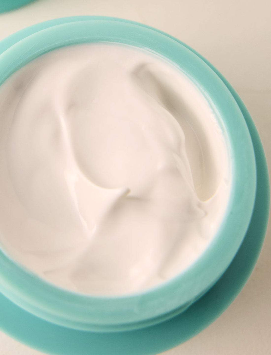 open jar of Mini ERLY Start Moisturizer
